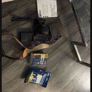 Canon Black Digital Camera with High-Quality Imaging